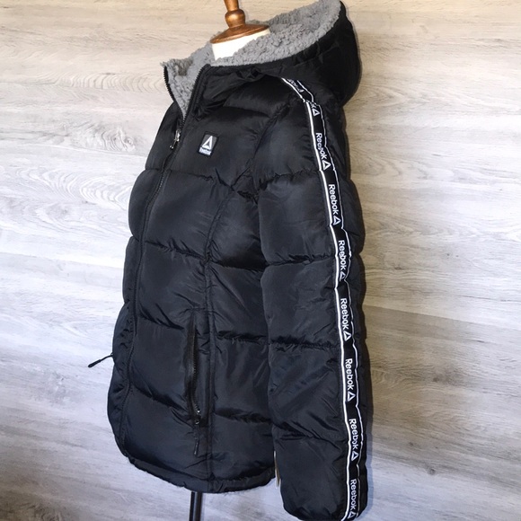 NWT-Women's Reebok Reversible Sherpa Puffer Jacket - Picture 2 of 8